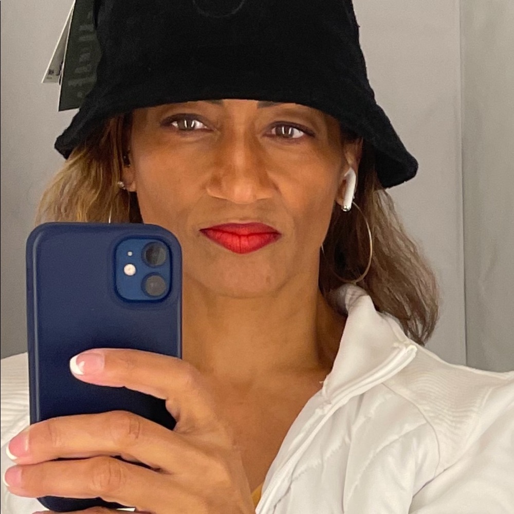 Meet your Posher, Kimberly